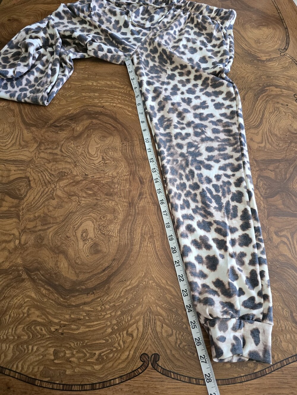 Texas True Threads Leopard Animal Print Jogger Sweatpants Womens Size M - Picture 6 of 6